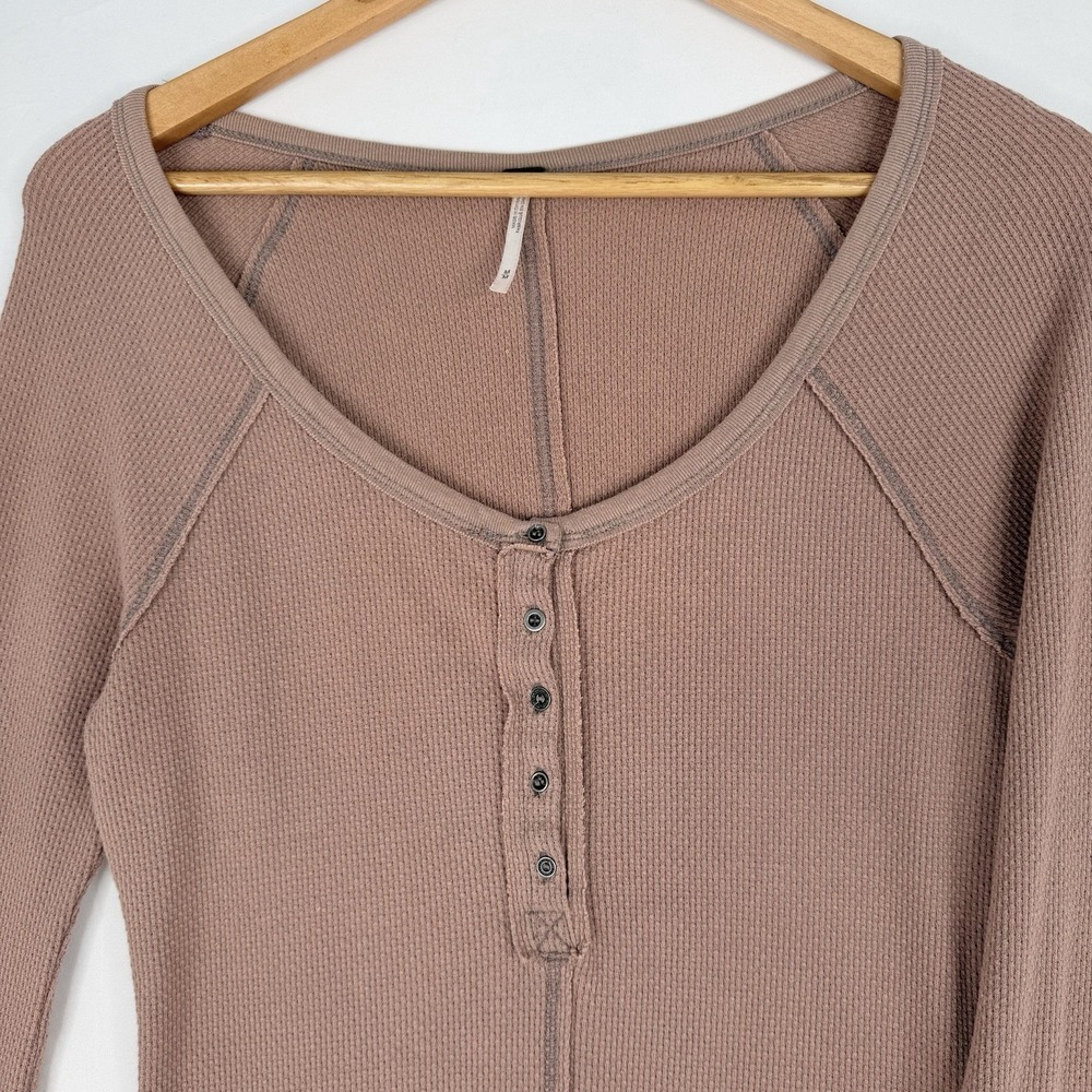Free People Thermal Top Boho Cuff Detail Waffle Knit Long Sleeve Medium - Picture 12 of 14